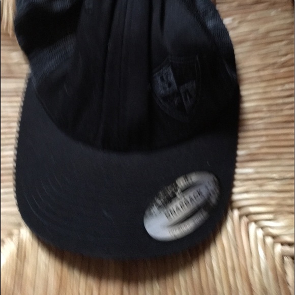 Hat - Picture 1 of 4